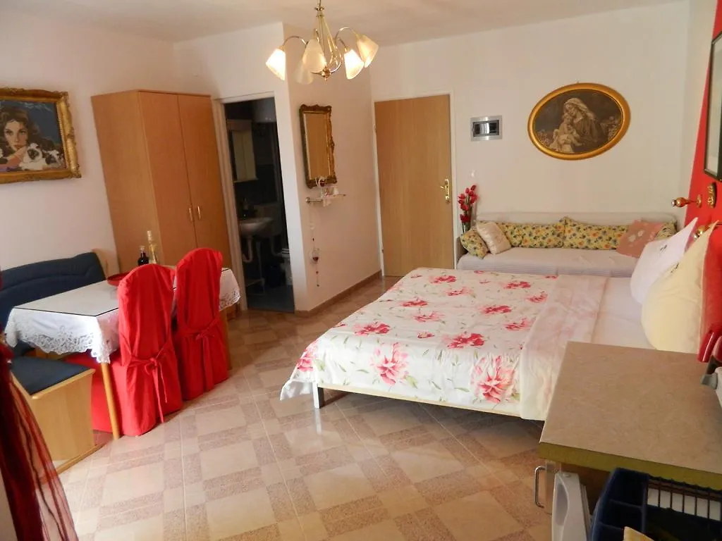 Apartment Carlijeva PUY 0*,  크로아티아