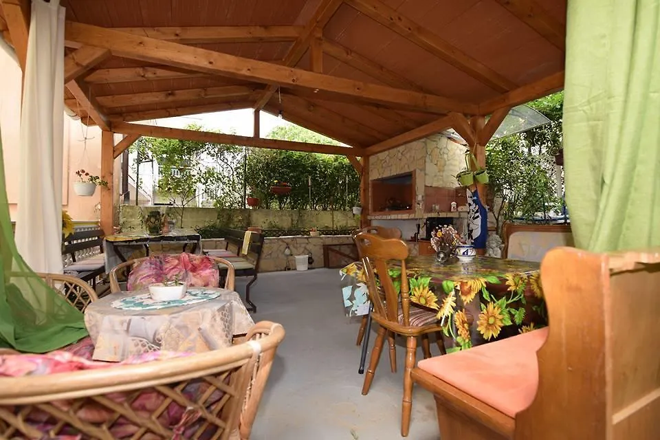 Apartment Carlijeva PUY